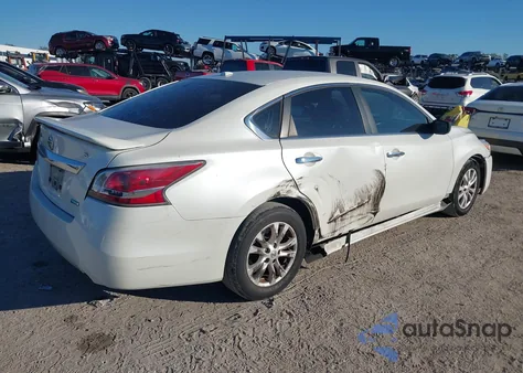 2014 Nissan Altima 2.5 S z USA, uszkodzony, nr VIN 1N4AL3AP8EC146764